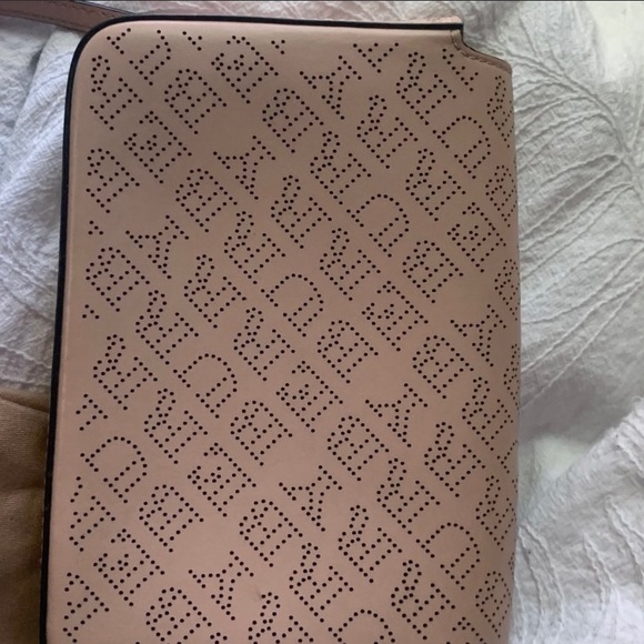 Burberry Crossbody - Picture 4 of 7